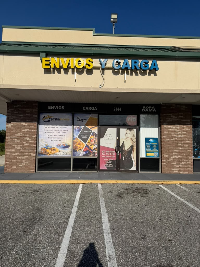 Fachada de la oficina de Mundo Envios en Orlando, Florida